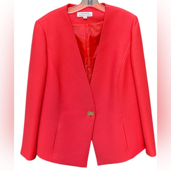 Tahari Blazer Women Size 14W Coral Color w Gold Toggle Button Career Structured - Picture 2 of 12
